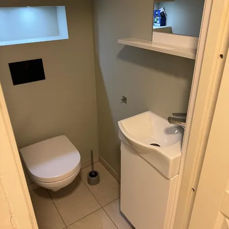 With Shared Shower * Alesund